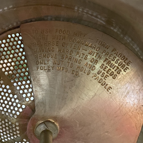 Vintage Foley food mill, 2 quart, stainless steel - Picture 7 of 8